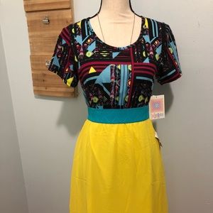 XS Lola/small classic T lularoe NWT